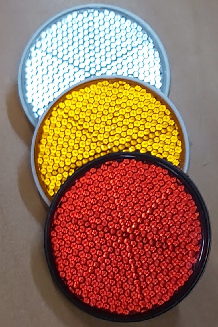 Export Tipi 80mm'lik Reflektör Yapışkanlı Export Tipi 80mm'lik Reflektör Yapışkanlı